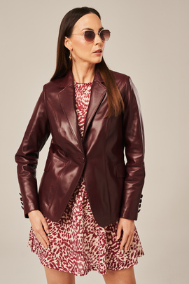 Dame skinnblazer i lammeskinn – Bordo skinnjakke med knapper