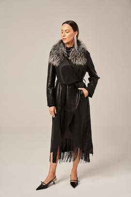 Svart skinnkåpe dame med ekte revepels – elegant skinnfrakk med belte